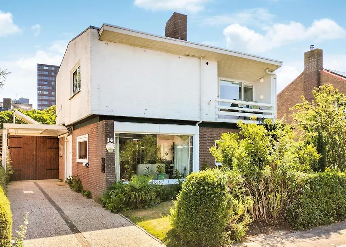 Gorgeous Apartment In Vlissingen With Kitchen