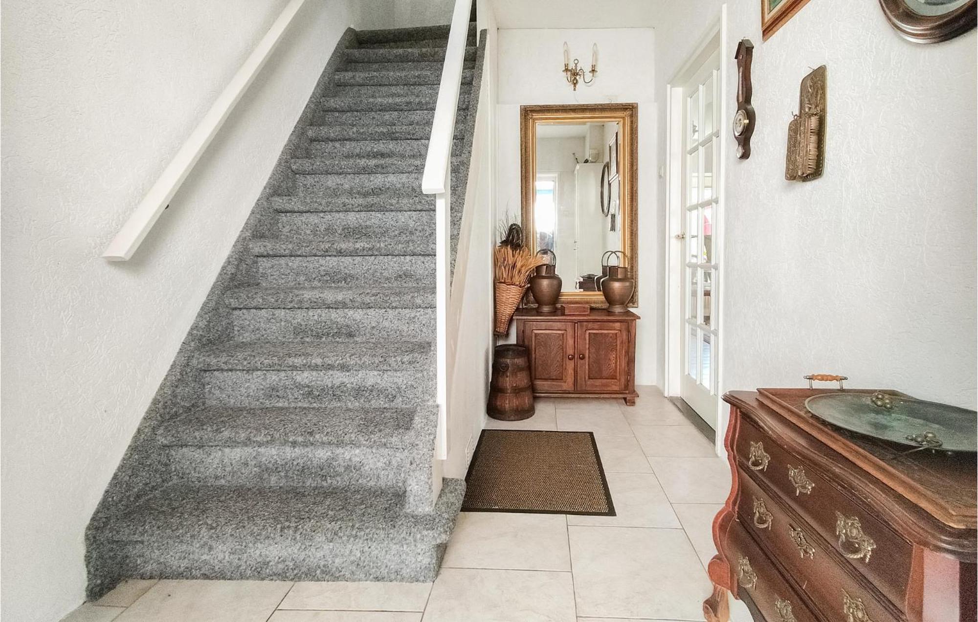 Gorgeous In With Kitchen