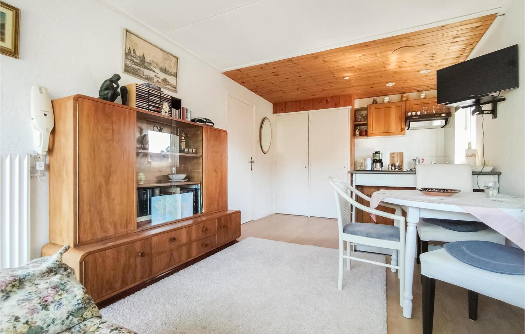 Appartement Gorgeous In With Kitchen Vlissingen